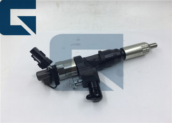 J08 J08E Diesel Engine Fuel Injector 095000-6593 23670-E0010